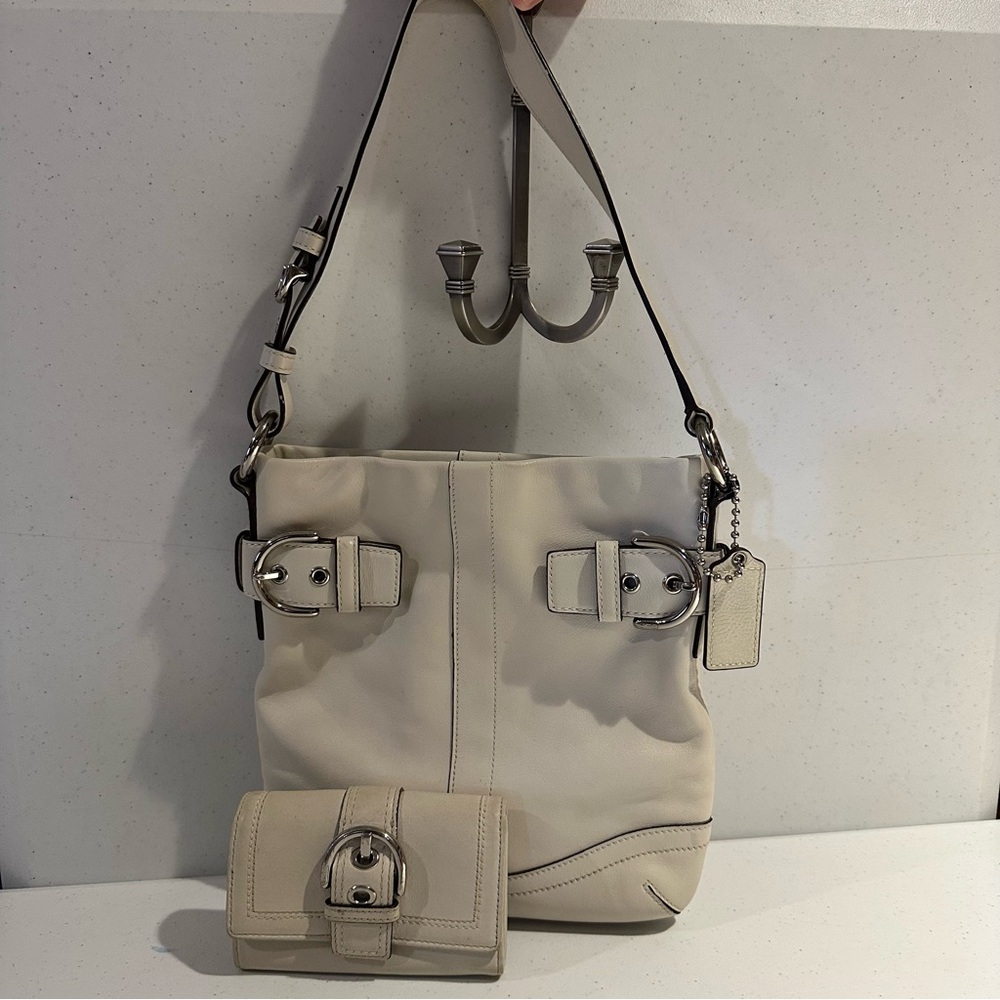 Coach Soho Slim Duffle Handbag - Picture 2 of 7